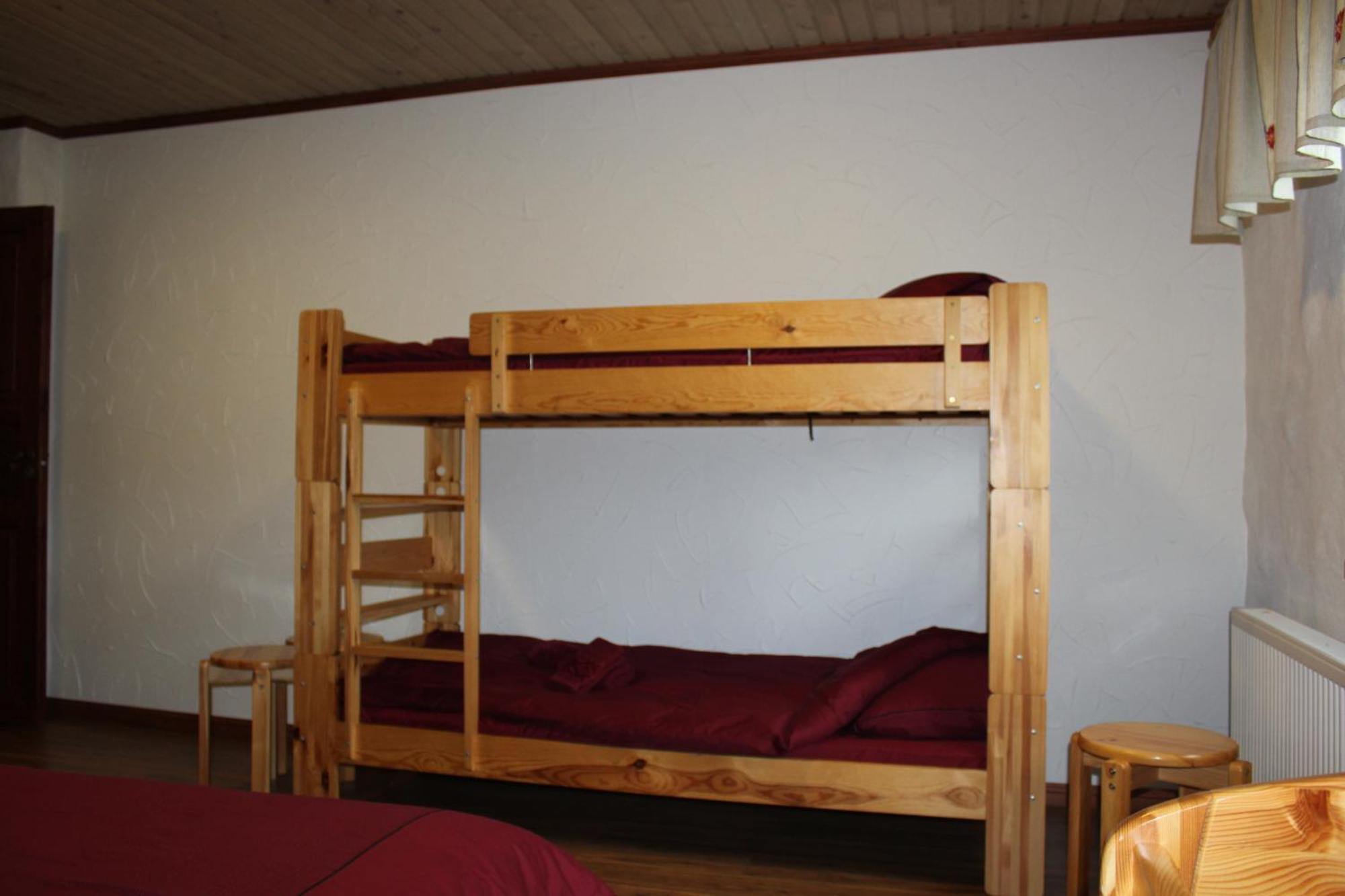 Krapi Guesthouse Treimani Ruang foto