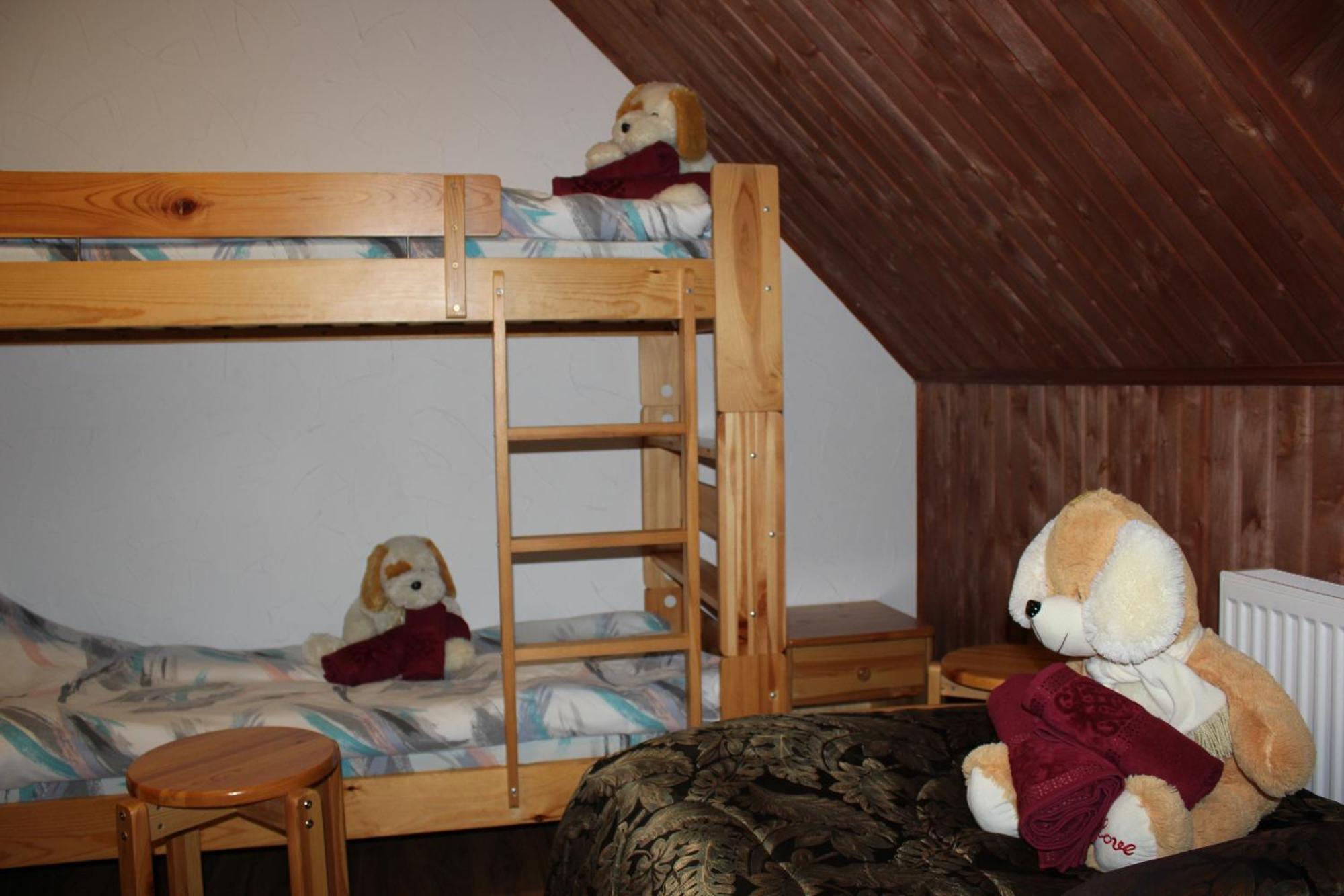 Krapi Guesthouse Treimani Ruang foto