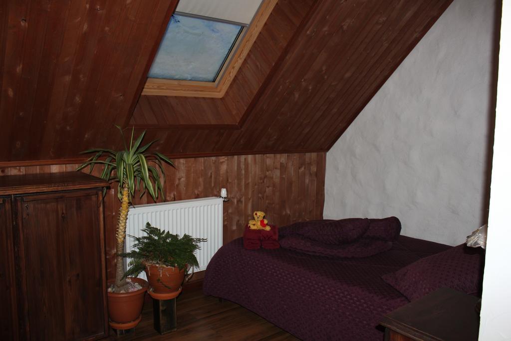 Krapi Guesthouse Treimani Ruang foto