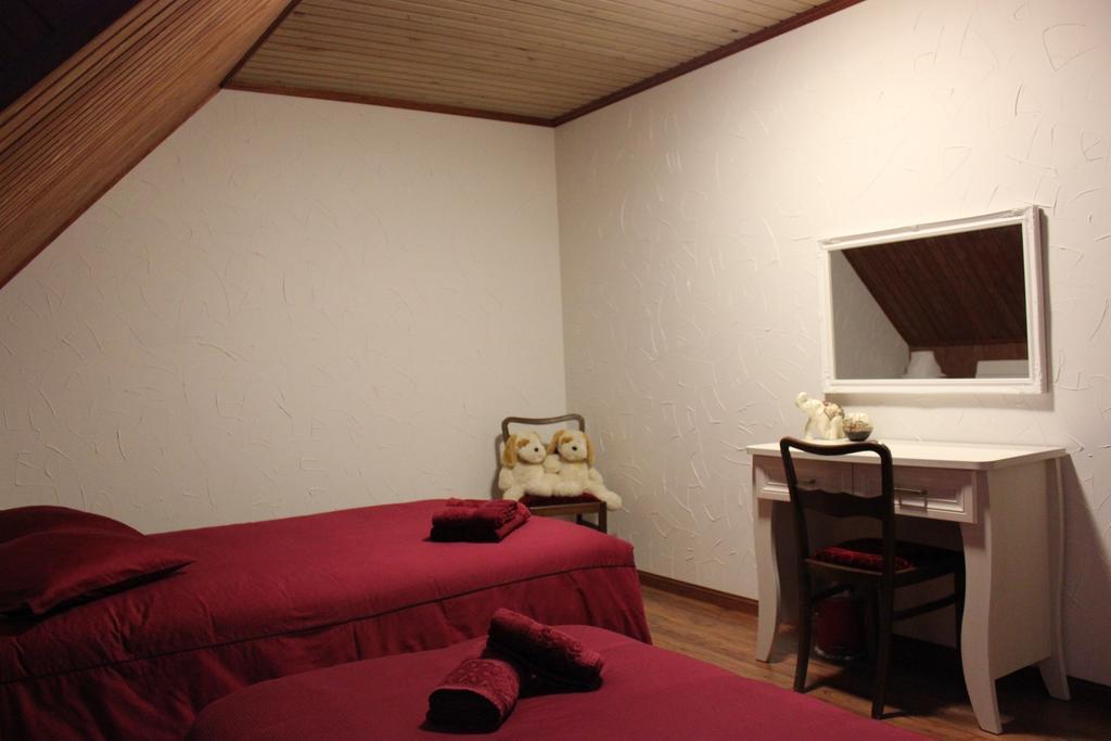 Krapi Guesthouse Treimani Ruang foto