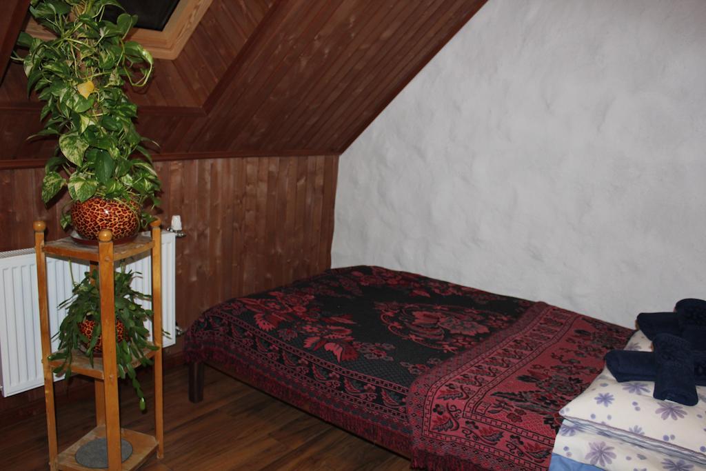 Krapi Guesthouse Treimani Ruang foto
