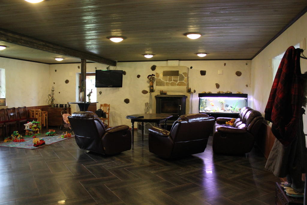 Krapi Guesthouse Treimani Ruang foto