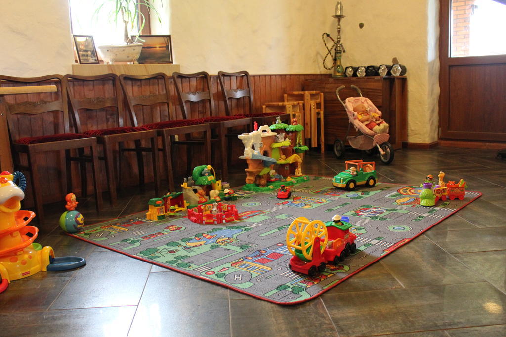 Krapi Guesthouse Treimani Bagian luar foto