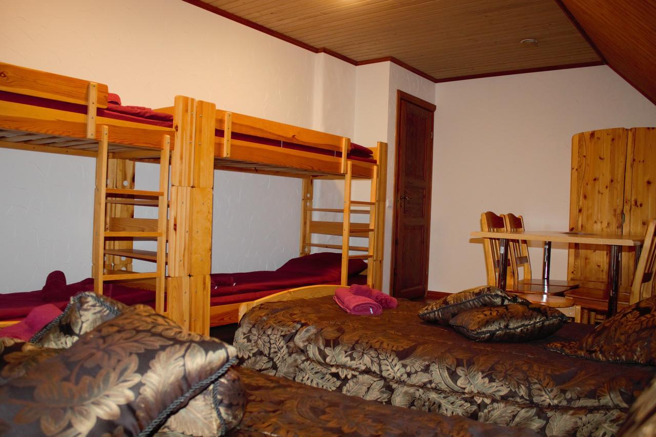 Krapi Guesthouse Treimani Bagian luar foto